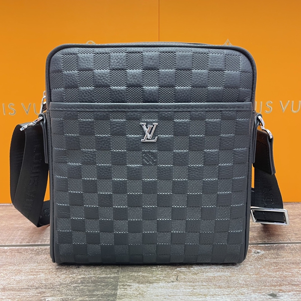 スーパーコピーブランドバッグ背面デザイン